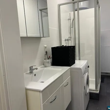 Helles Familien-appartement 5